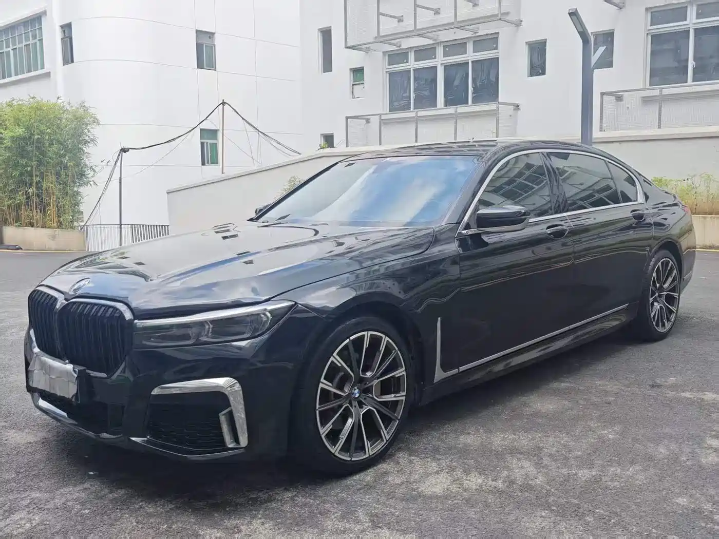 BMW 7 Series 2016 730Li Leading
