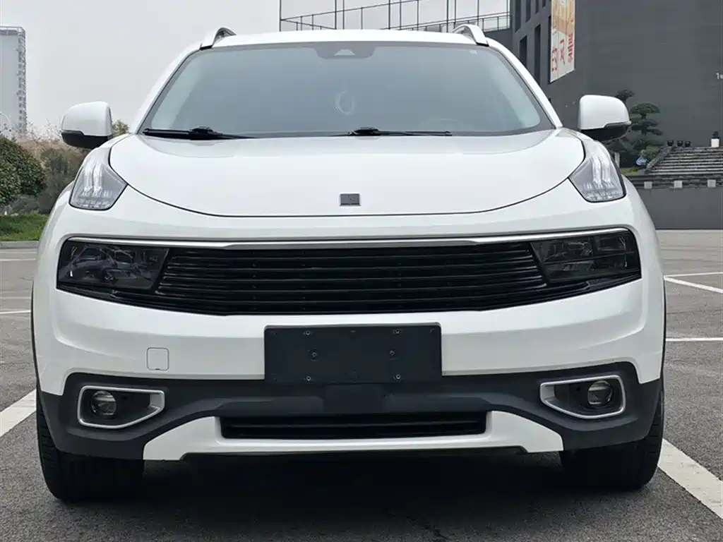 Lynk & Co 01 2017 2.0T 2WD Pro Version фото 10
