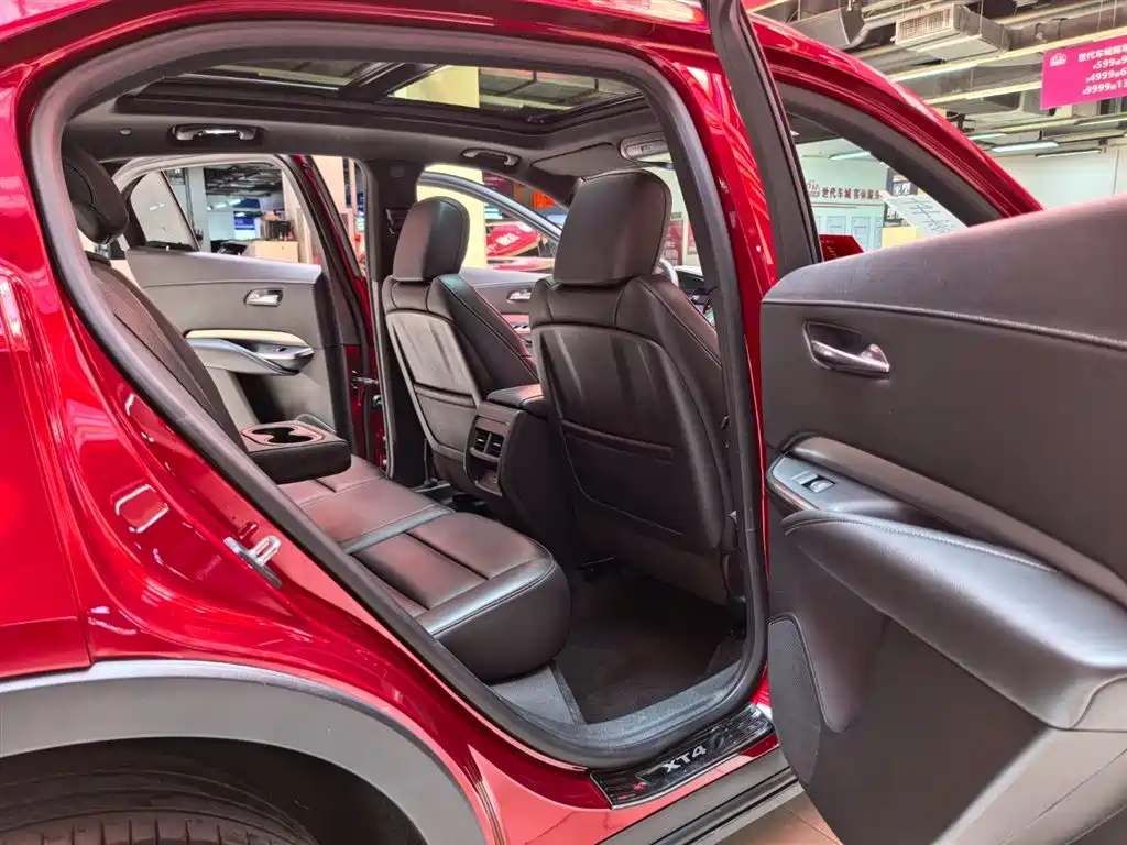 Cadillac XT4 2021 28T FWD Luxury Edition фото 8