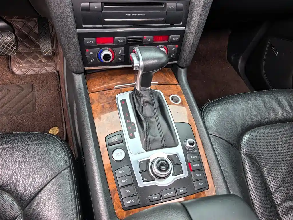 Audi Q7 2014 35 TFSI Sport фото 17