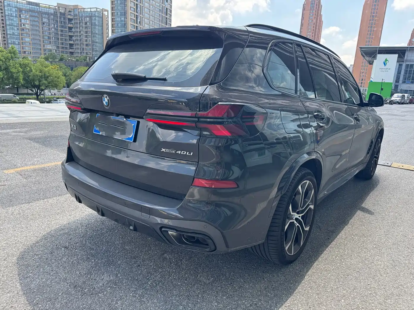 BMW X5 2026 2026 xDrive 40Li M Sport Night Edition Package