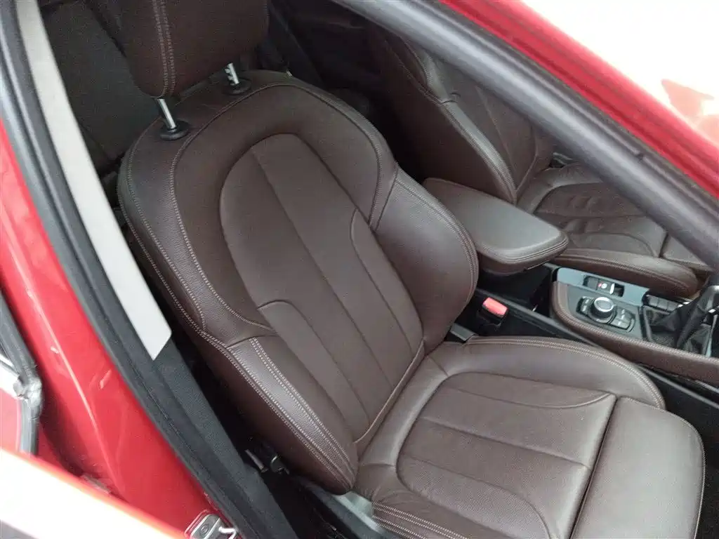 BMW X1 2019 sDrive18Li Premium Model фото 20