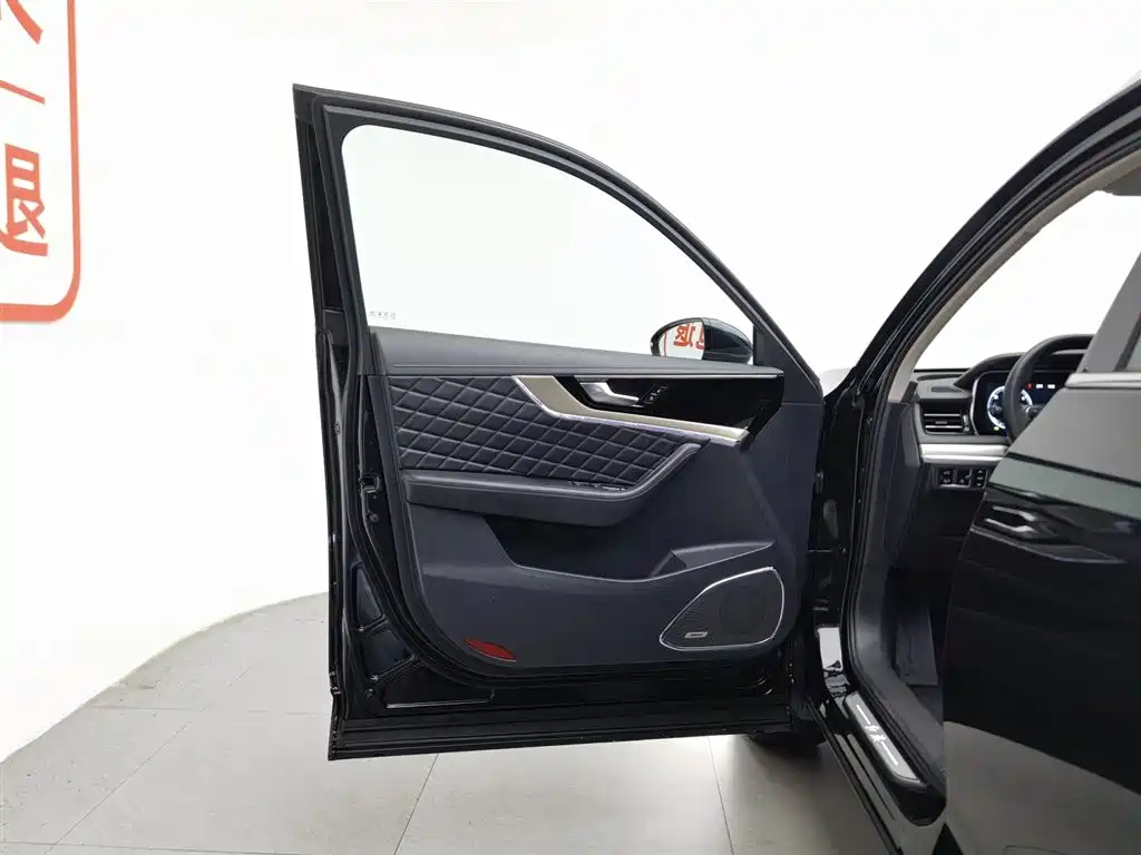 Hongqi HS5 2019 2.0T Smart Connect Enjoy Edition фото 8