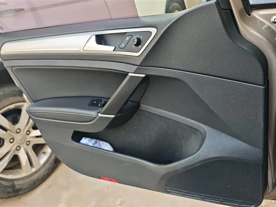 Volkswagen Golf 2018 1.6L Automatic Comfort фото 7