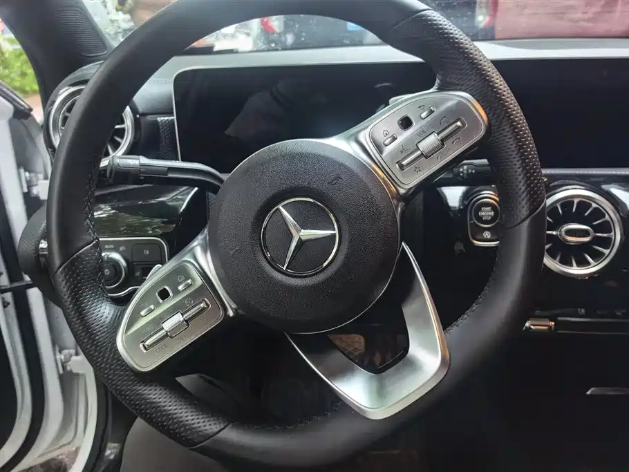 Mercedes-Benz A-Class 2020 Facelift A 200 L Sport Sedan Fashion фото 15