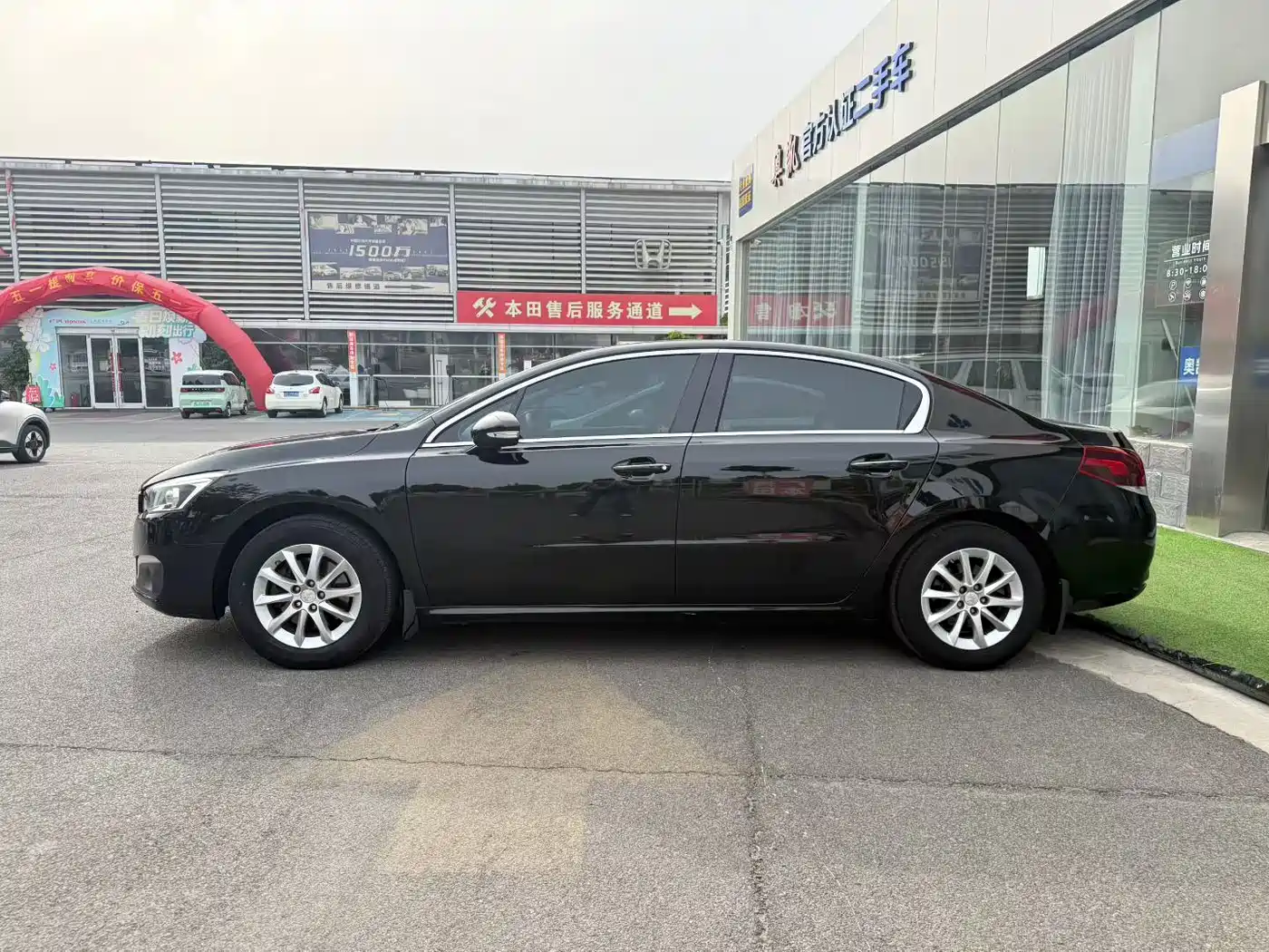 Peugeot 508 2015 1.6THP Auto Comfort Edition фото 6