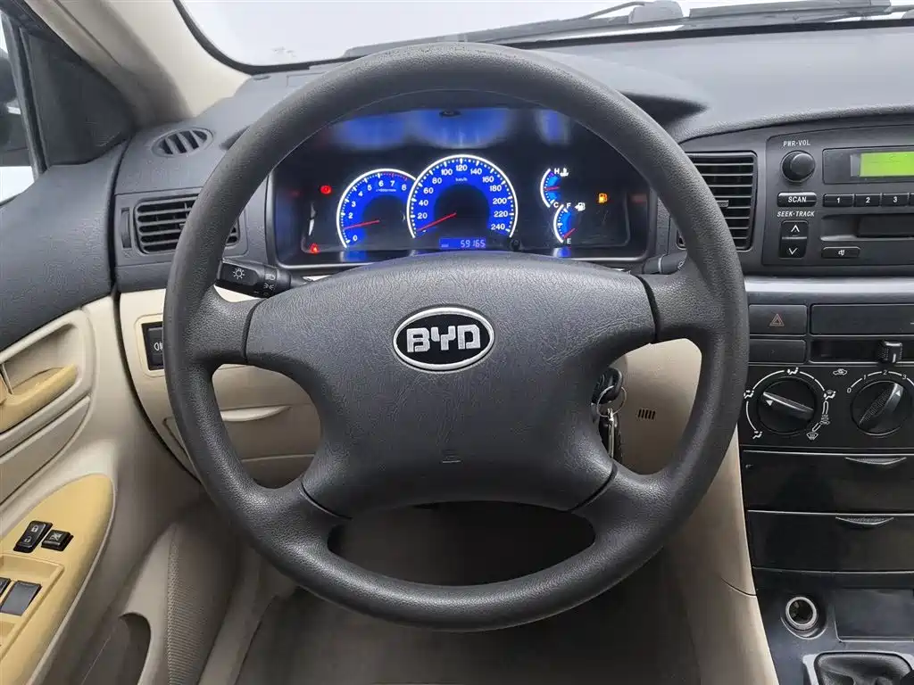 BYD F3 2013 Energy-saving Edition 1.5L Manual Comfort фото 11