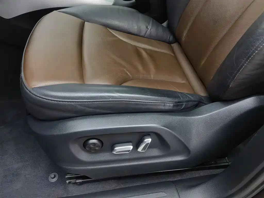 Audi Q5 2016 40 TFSI Technology Model фото 20
