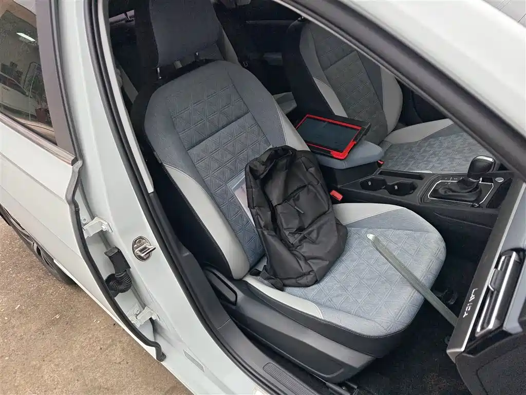 Volkswagen Lavida 2023 1.5L Auto Luxury Edition фото 20