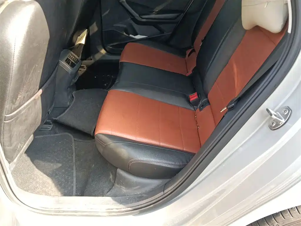 Volkswagen Lavida 2018 1.5L Auto Trend Edition China V фото 15