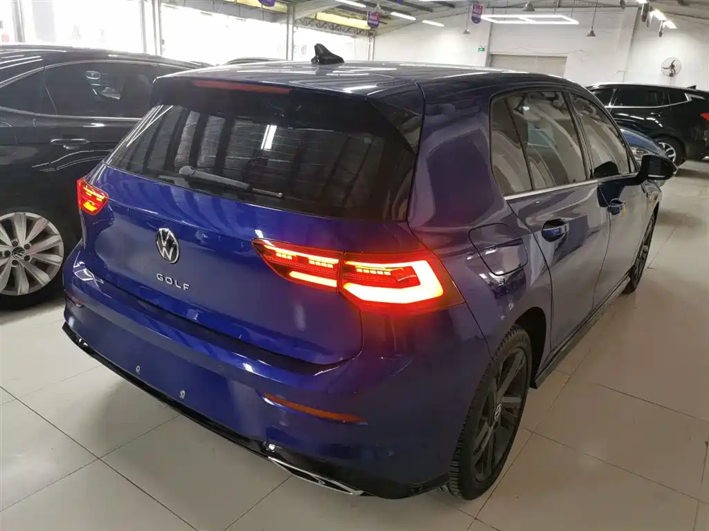 Volkswagen Golf 2021 280TSI DSG R-Line фото 5