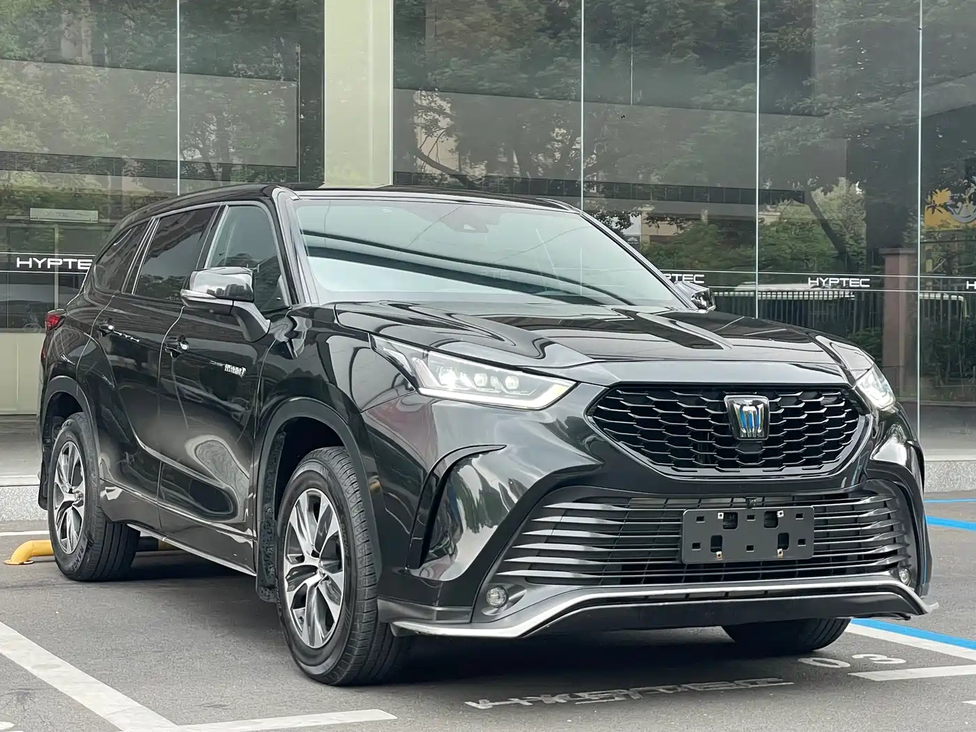 Toyota Crown Kluger 2022 2.5L HEV 2WD Elite Edition фото 2