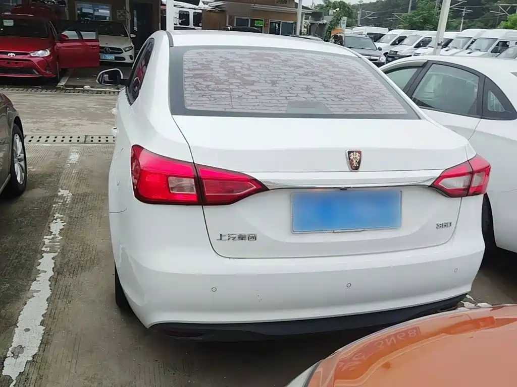 Roewe 360 2017 2017 1.5L Auto Luxury Edition