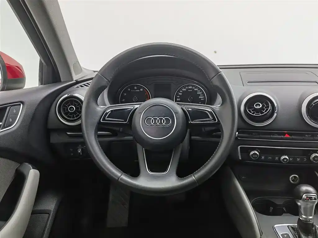 Audi A3 2017 Limousine 35 TFSI Progressive фото 11
