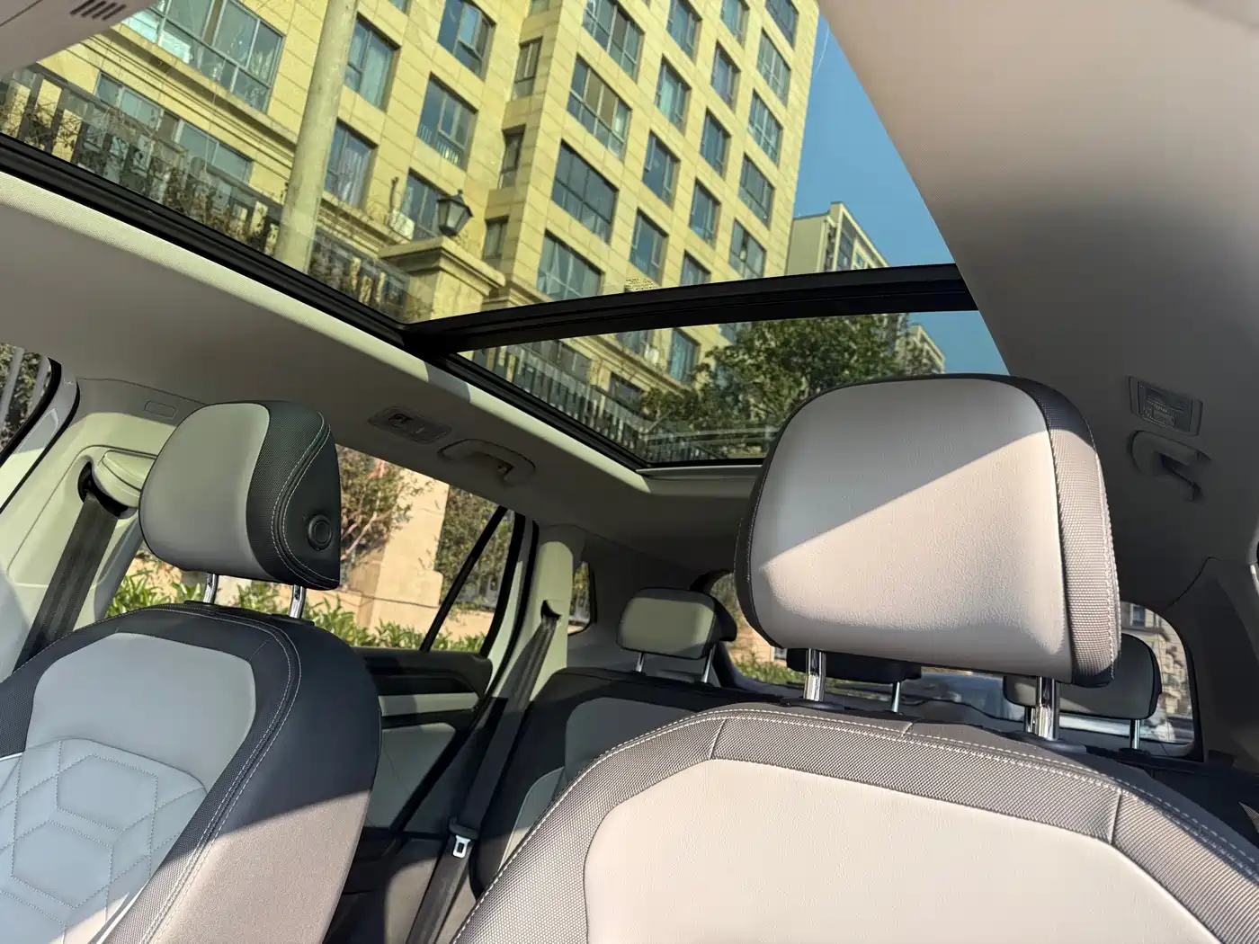 Volkswagen Tayron 2023 300TSI 2WD Luxury Plus Advanced Edition фото 5