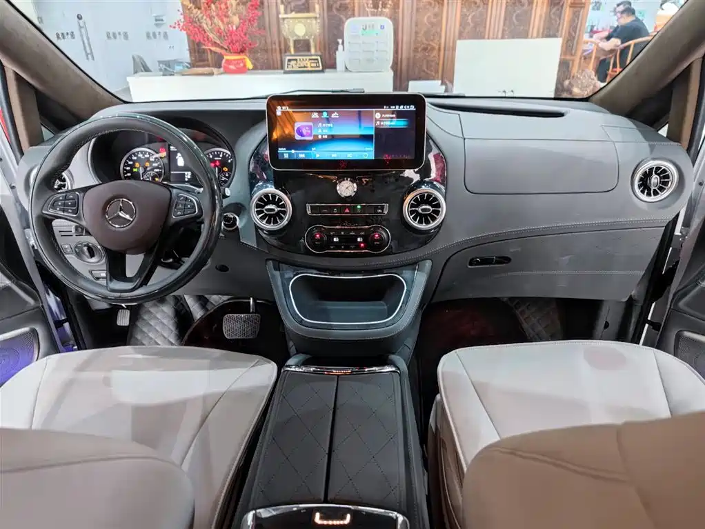 Mercedes-Benz Vito 2021 2.0T Business Edition 7-seater фото 27