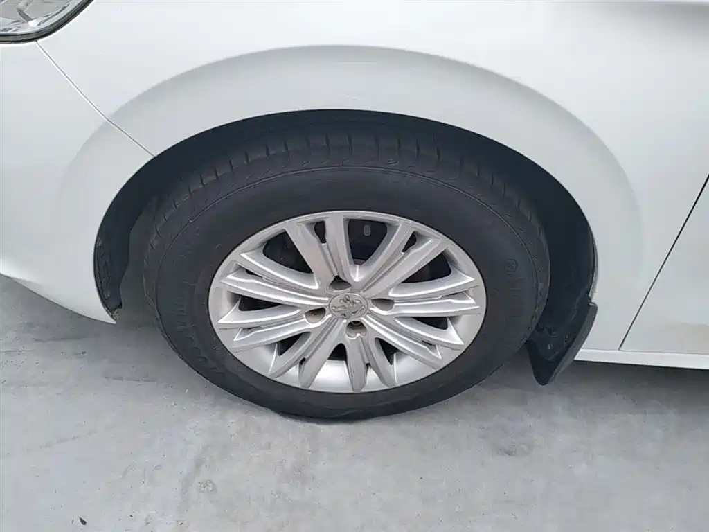 Peugeot 301 2014 1.6L Manual Comfort Edition фото 23