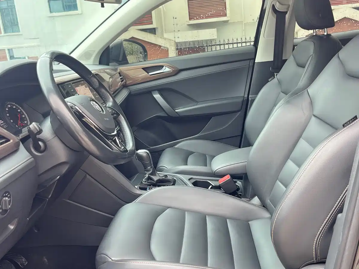 Volkswagen Tharu 2019 280TSI 2WD Comfort Edition China VI фото 14