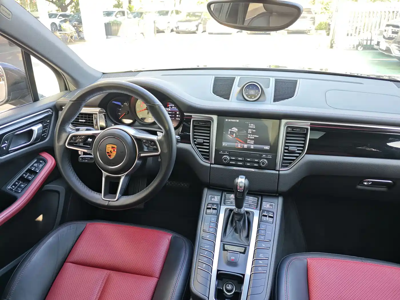 Porsche Macan 2017 Macan S 3.0T фото 9