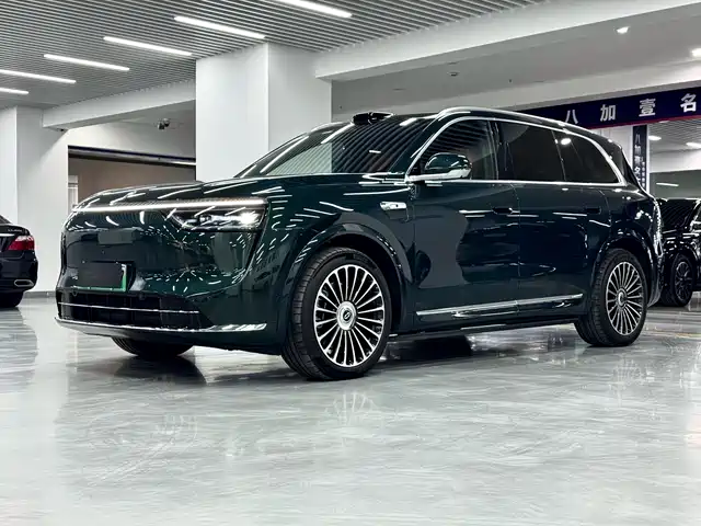 AITO ASK THE WORLD M8