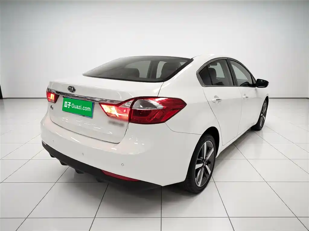 Kia K3 2017 1.6L Automatic 15th Anniversary Special GLS фото 5