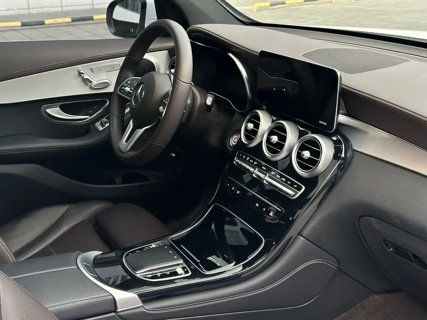 Mercedes-Benz GLC 2021 GLC 260 L 4MATIC Sporty фото 15