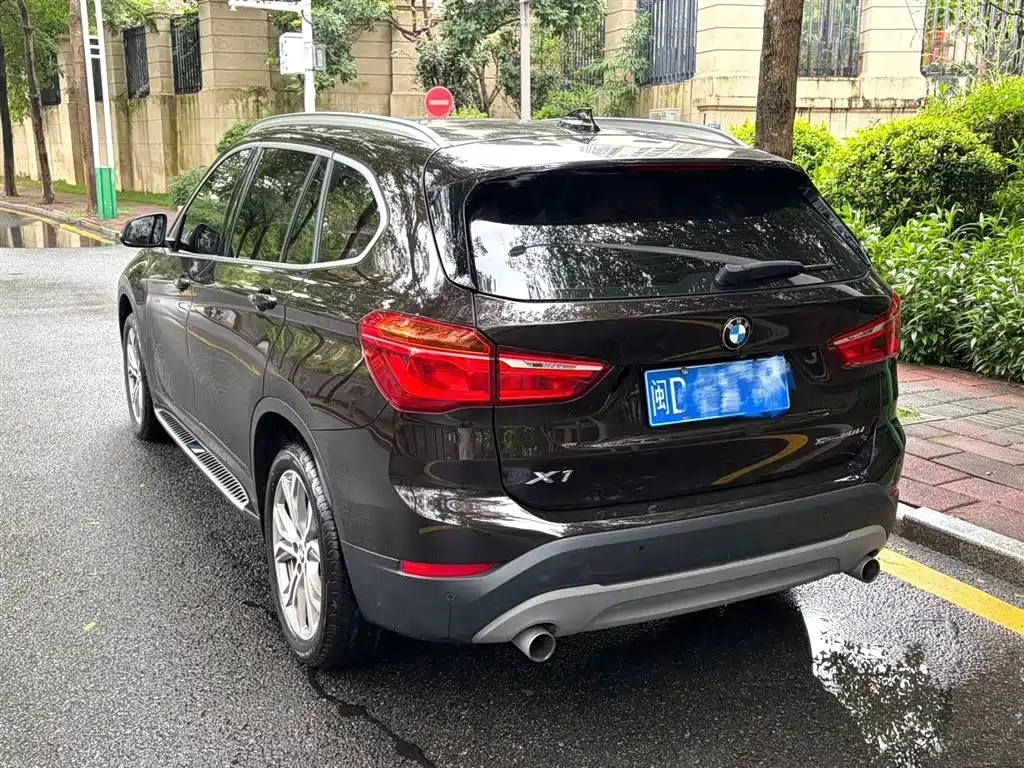 BMW X1 2019 sDrive20Li Leading Model фото 9