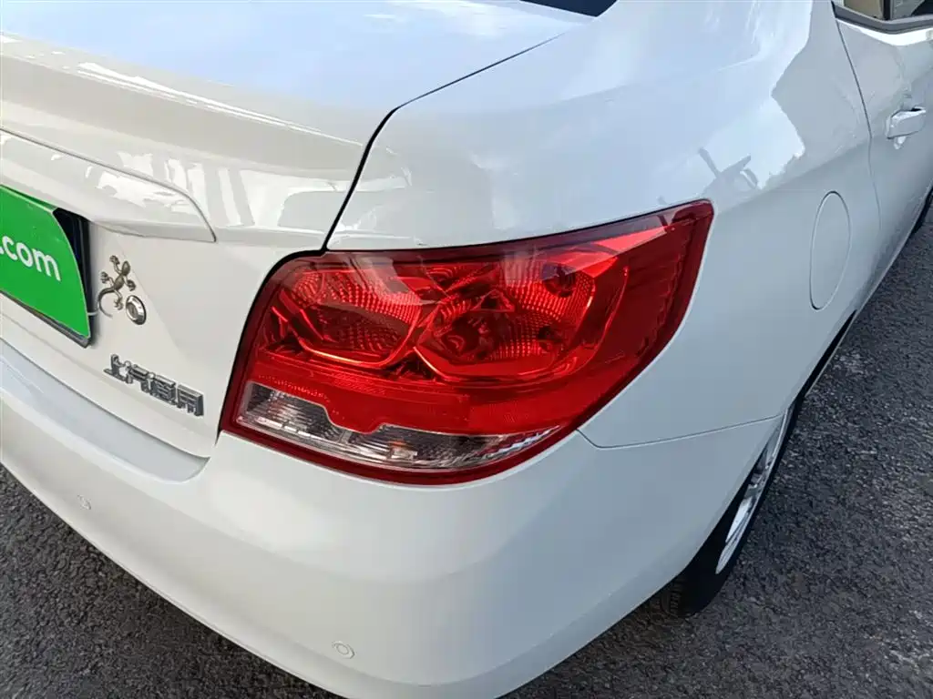 Chevrolet Sail 2015 Sail 3 1.5L Manual Ideal Sunroof Edition фото 8