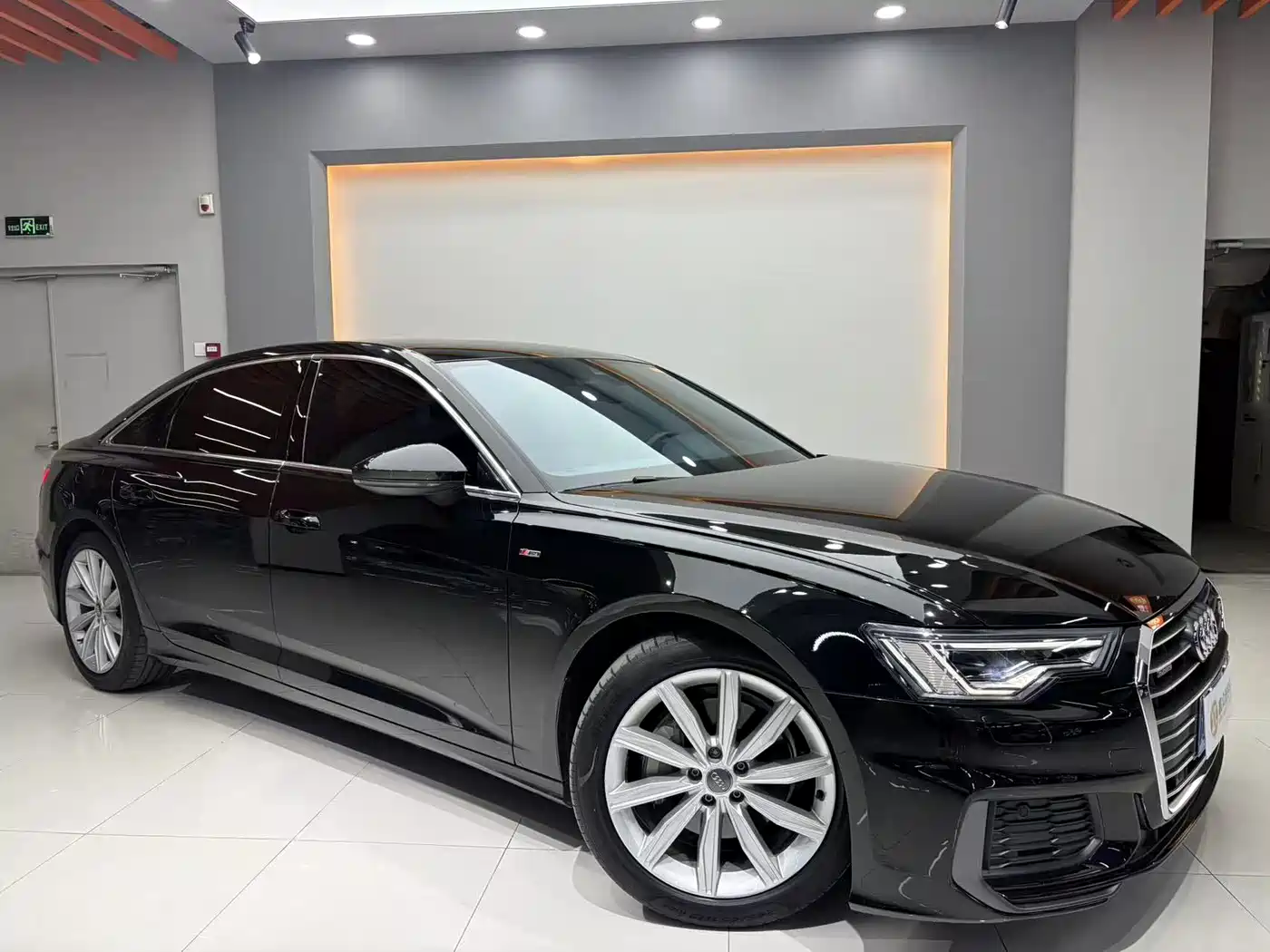 Audi A6L 2021 45 TFSI Exclusive Sport фото 3