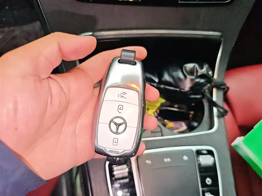 Mercedes-Benz GLC Coupe 2020 GLC 300 4MATIC Coupe SUV фото 12