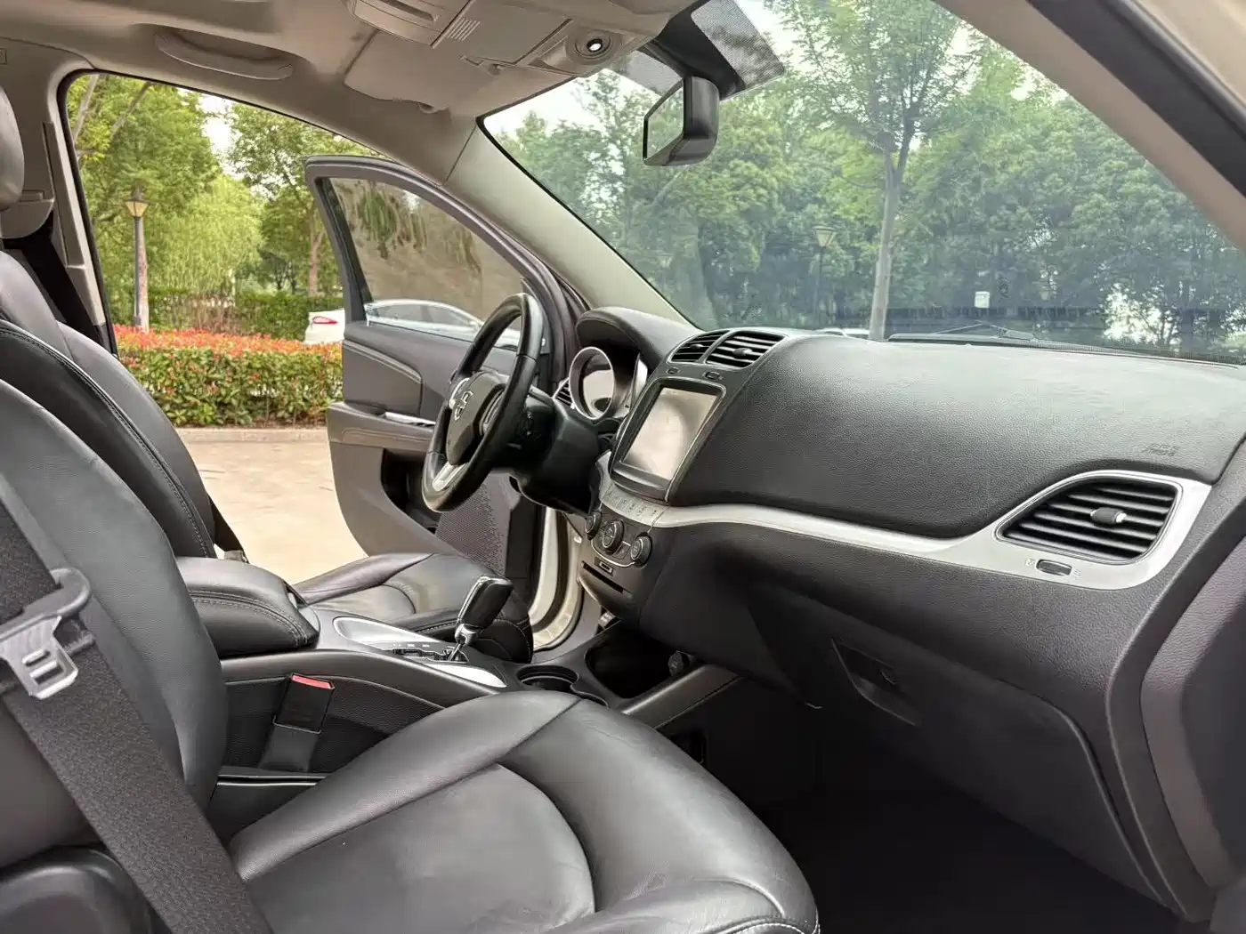 Dodge Journey 2013 2013 Model 2.4L 2WD Premium Edition