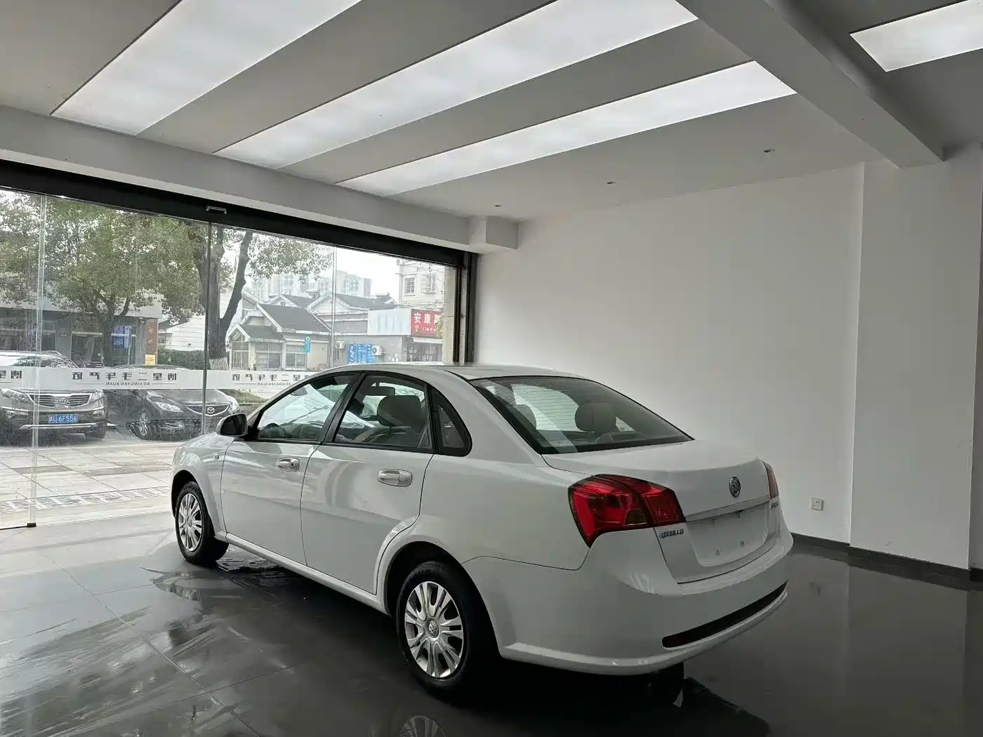 Buick Excelle 2015 1.5L Automatic Classic фото 7