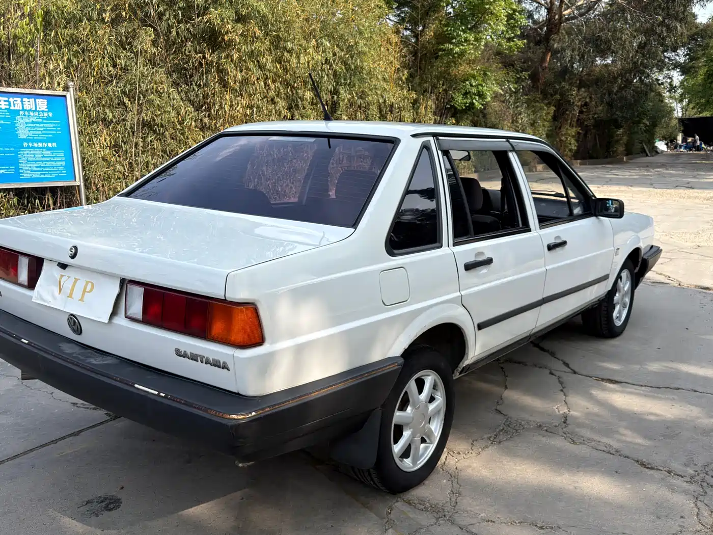 Volkswagen Santana Classic фото 10