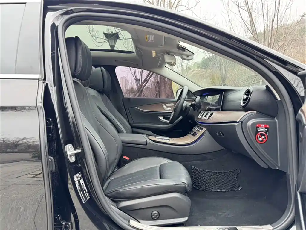 Mercedes-Benz E-Class 2020 E 260 L фото 24