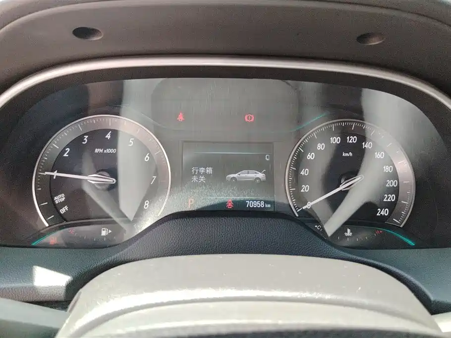 Buick Excelle 2018 15T Dual Clutch Elite (China V) фото 14