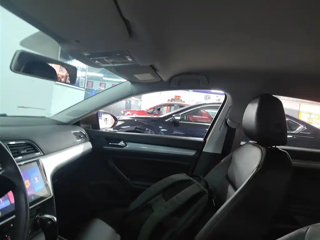 Volkswagen Lamando 2017 230TSI DSG Trend Edition фото 11
