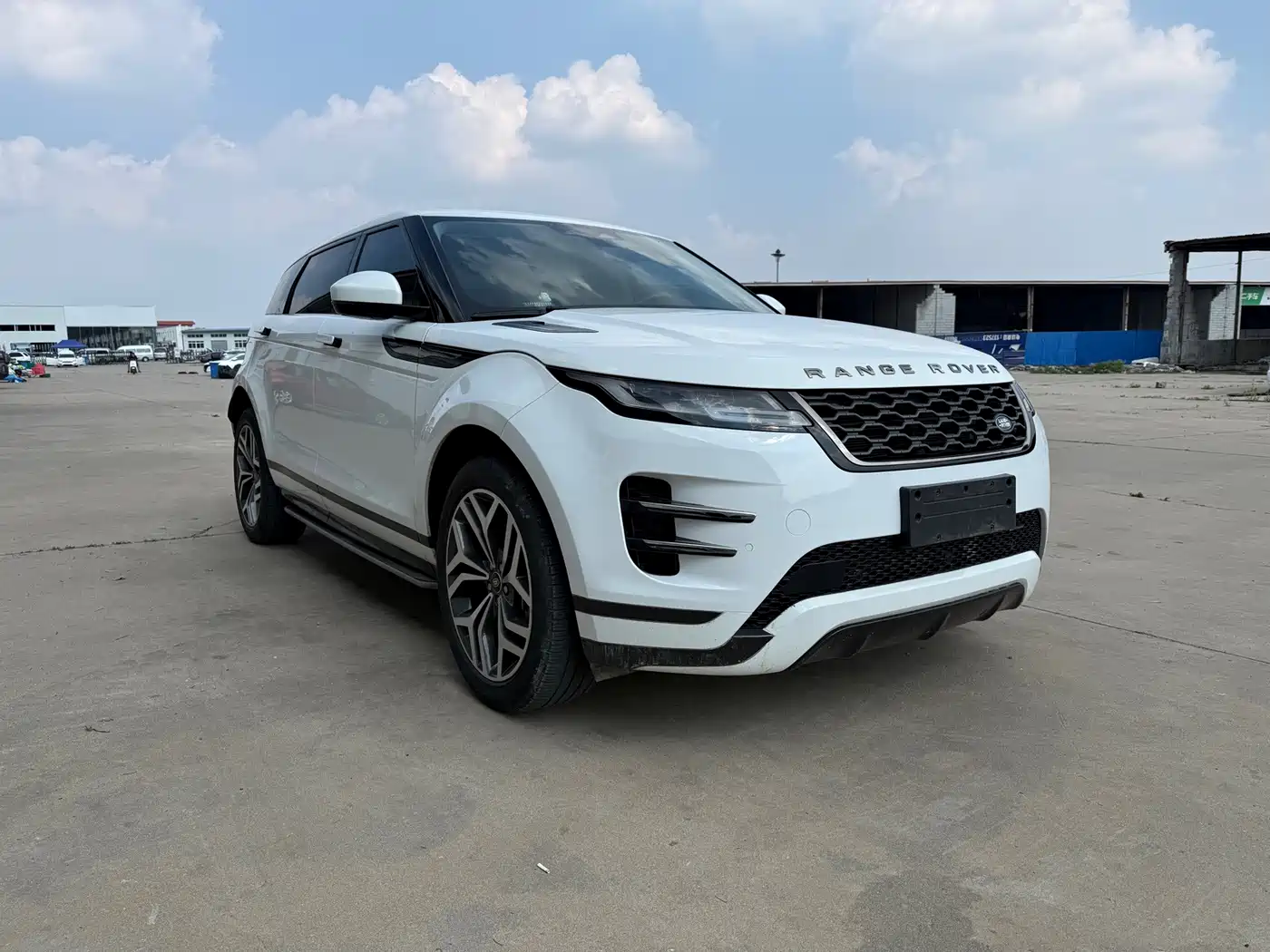 Land Rover Range Rover Evoque New Energy 2023 2023 Range Rover Evoque L P300e Plug-in Hybrid Edition