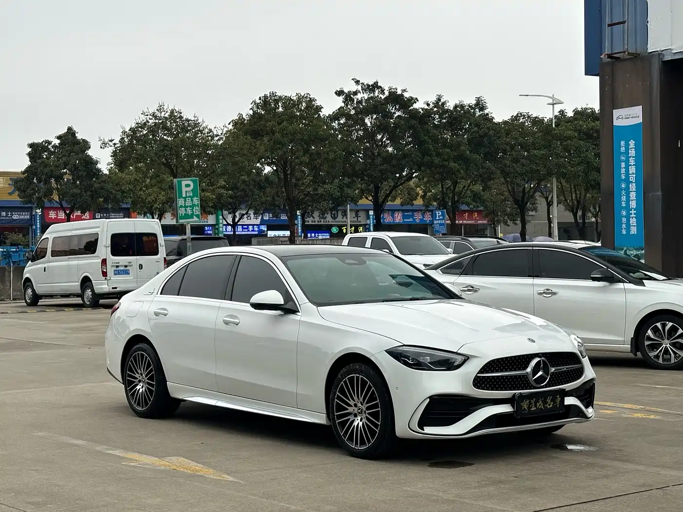 MERCEDES-BENZ CLASS C