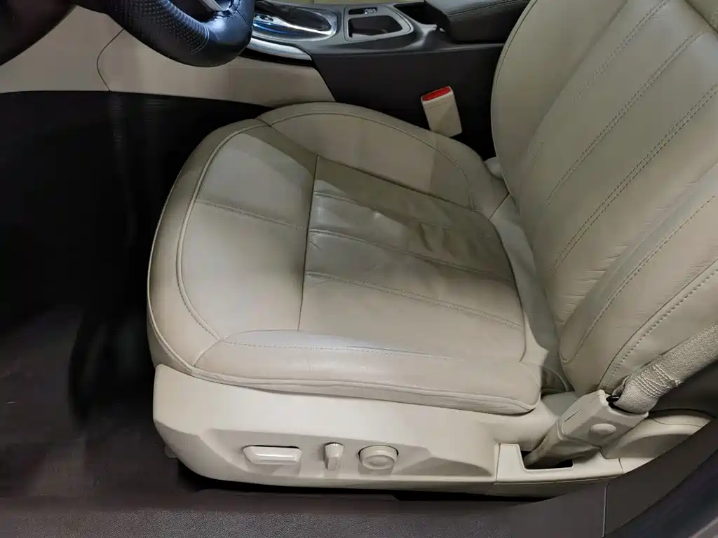 Buick Regal 2014 2.0L Elite Fashion Type фото 20