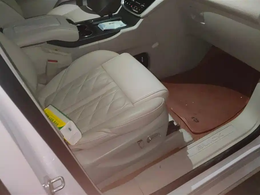 Buick GL8 2021 ES Landlord 653T Comfort фото 8