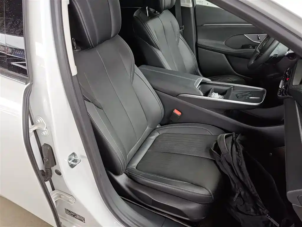 Buick LaCrosse 2023 28T Premium Edition фото 20
