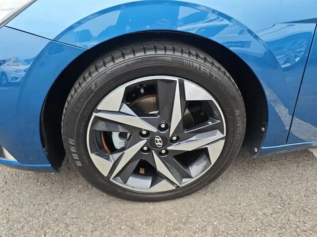 Hyundai Elantra 2022 1.5L CVT GLX Elite Edition фото 23