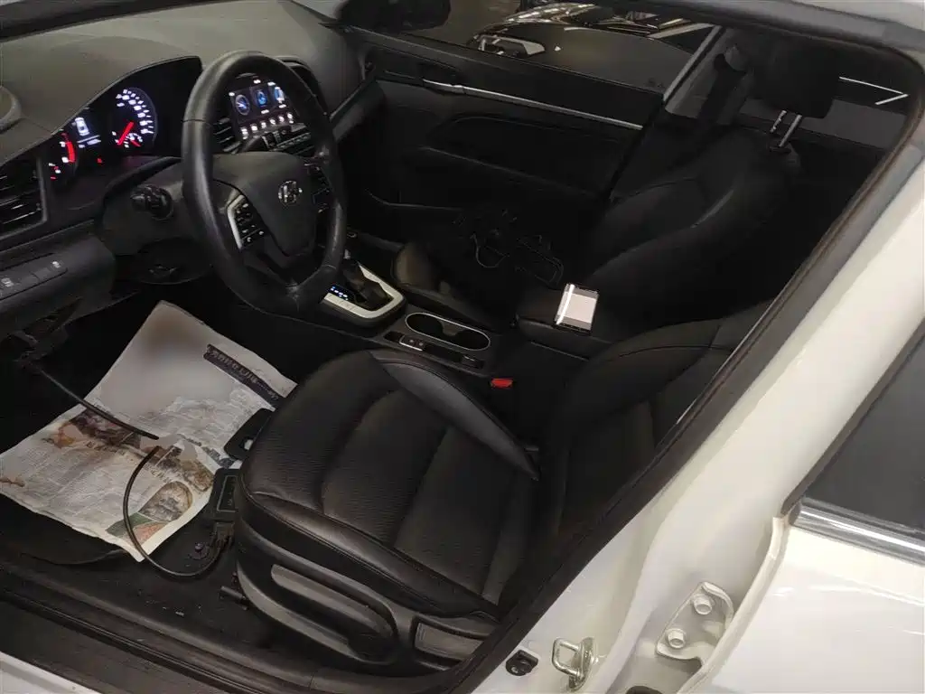 Hyundai Elantra 2020 1.5L CVT Smart Style·Elite фото 11