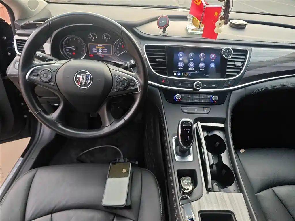 BUICK LACROSSE