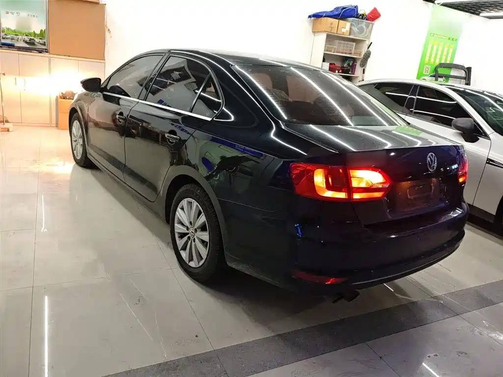 Volkswagen Sagitar 2014 Facelift 1.4TSI Automatic Luxury фото 23