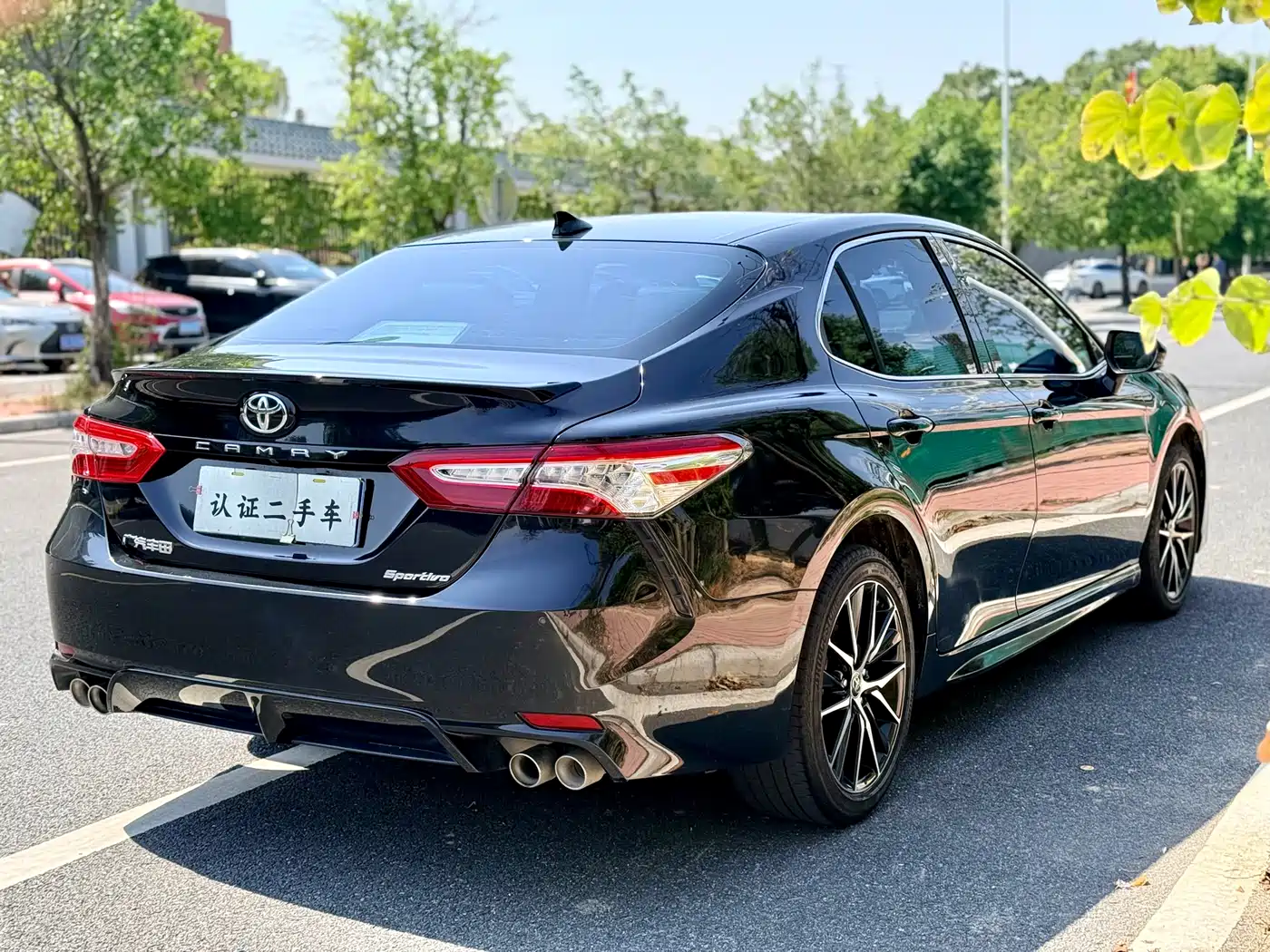 TOYOTA CAMRY