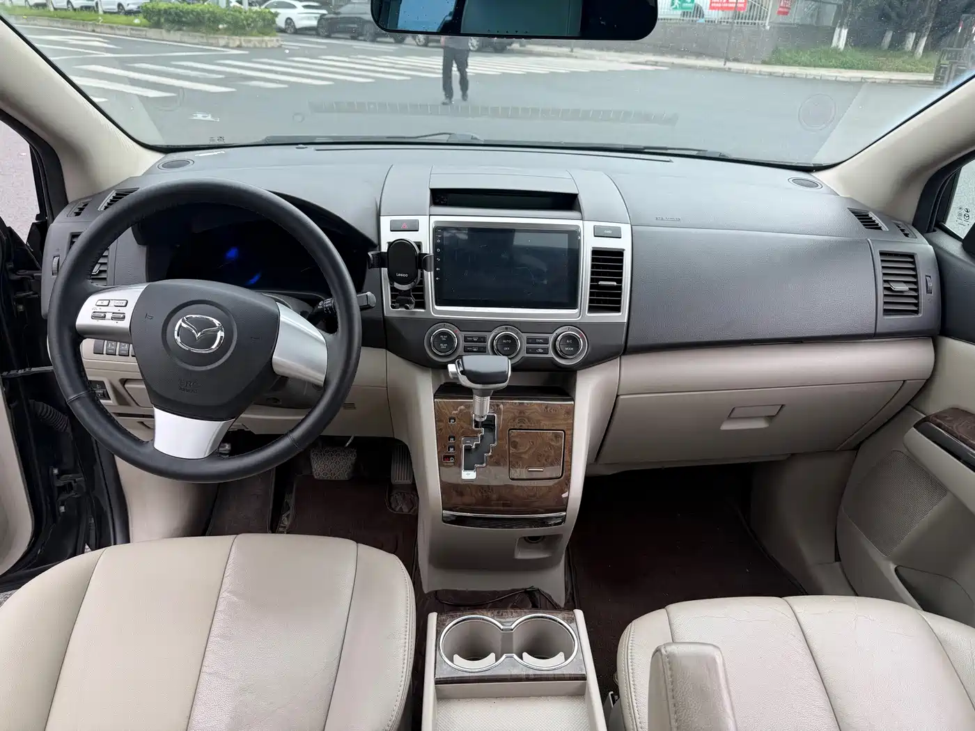 Mazda 8 2013 2013 2.5L Supreme Edition