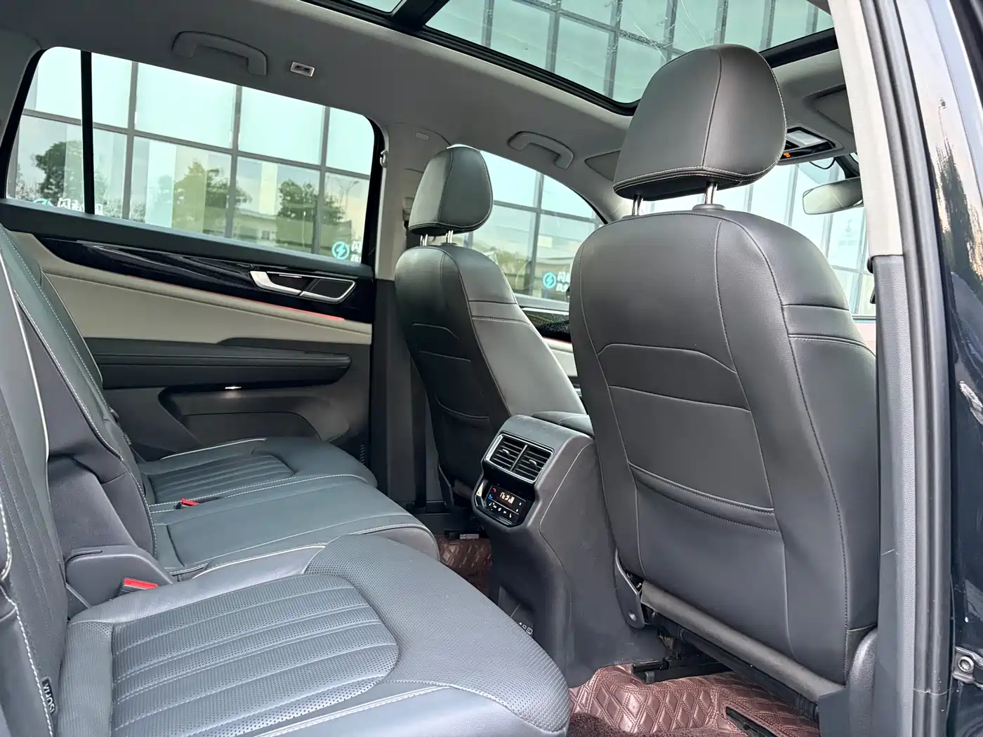 Volkswagen Teramont 2022 330TSI 2WD Premium Luxury фото 10