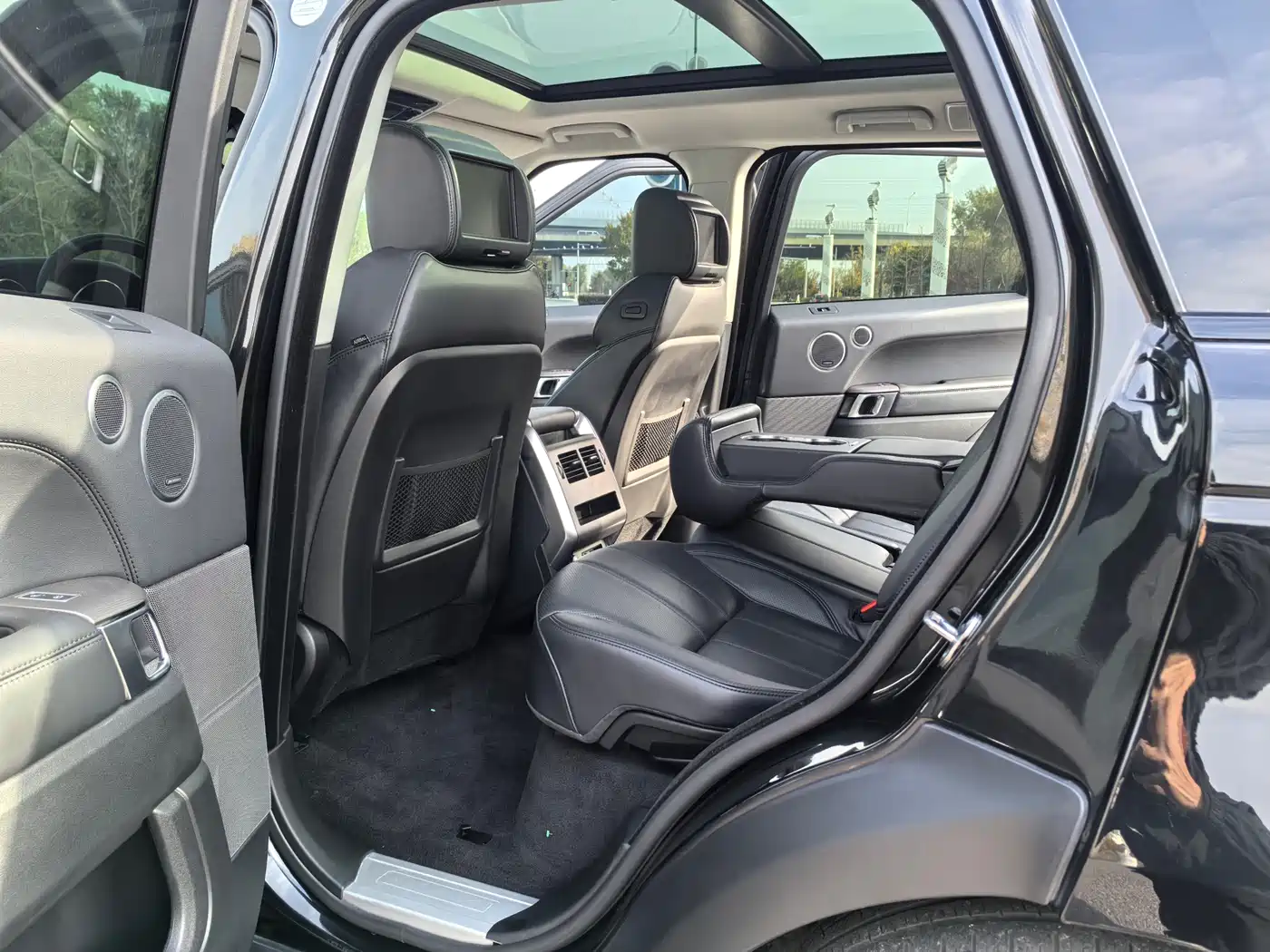 Land Rover Range Rover Sport 2015 3.0 SC V6 HSE фото 6