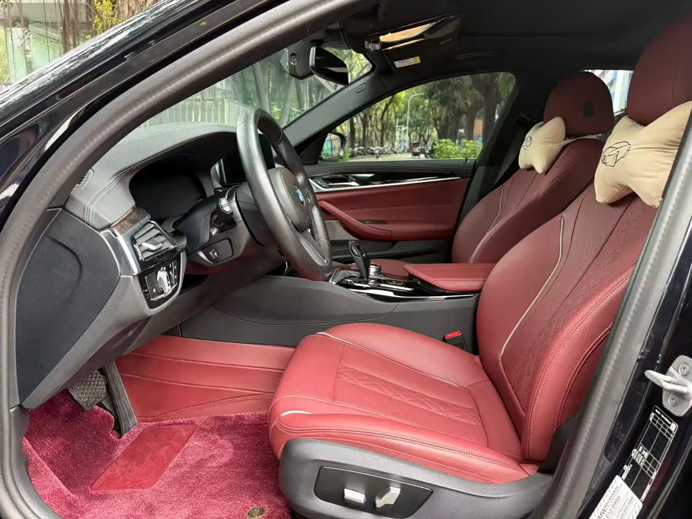 BMW 5 Series 2022 Model Second Facelift 525Li M Sport Package фото 9